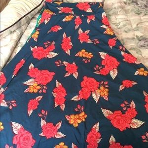 Xs lularoe Maxi skirt